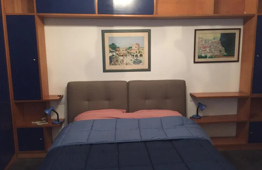 Pizzofalcone home-1